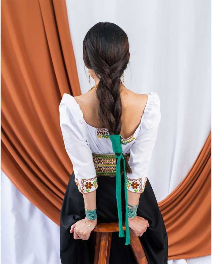 BLUSA KINKUSHKA CAFÉ BORDADO ORLÓN