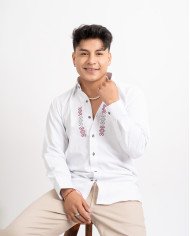 CAMISA USHAY BORDADO SEDA