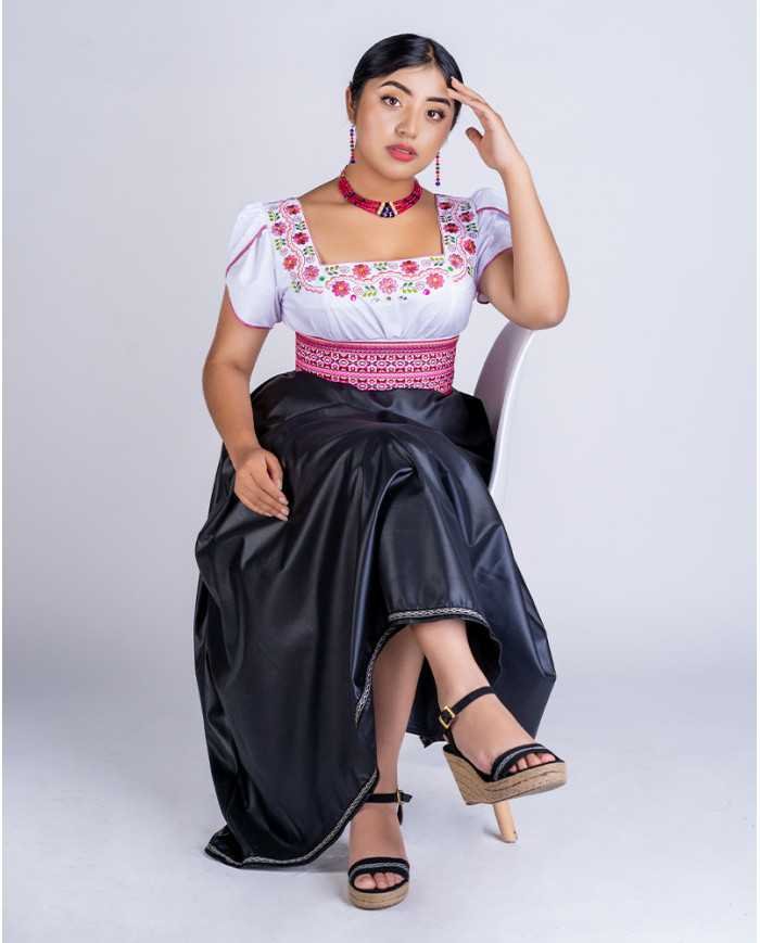 BLUSA KAWSAY BORDADO SEDA