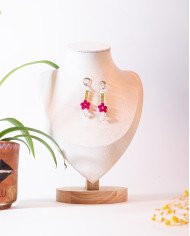 COLLAR Y ARETES WAMINSI FUCSIA CRISTALES