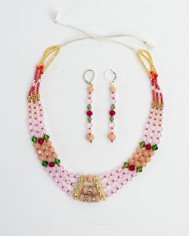 COLLAR Y ARETES TULLPUY ROSA CRISTALES