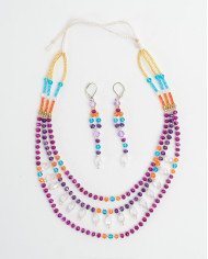 COLLAR Y ARETES MINI FUCSIA 3 FILAS CRISTALES
