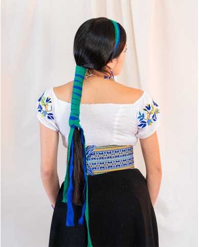 BLUSA YAKU AZUL BORDADO ORLÓN
