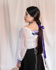 BLUSA ALLPA PAPASISA BORDADO ORLÓN