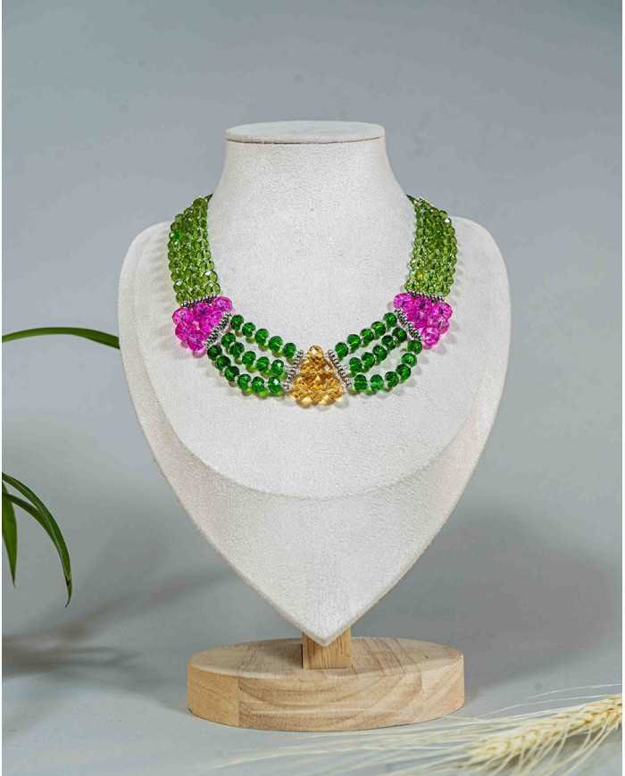 COLLAR Y ARETES YAKU VERDE CRISTALES