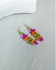 COLLAR Y ARETES NINA FUCSIA CRISTALES