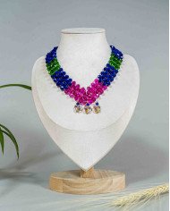 COLLAR Y ARETES NINA PURUHÁ CRISTALES