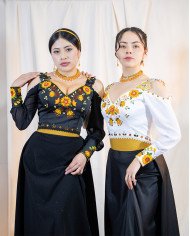 CORSET INTISISA NEGRO DECORADO EN PEDRERIA