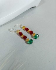 COLLAR Y ARETES KAWSARINA ROJO CRISTALES