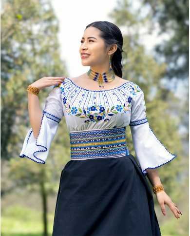BLUSA TAMIA AZUL BORDADO ORLÓN