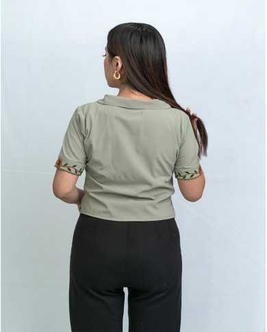 BLUSA MUYU VERDE BORDADO ORLÓN