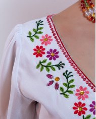 BLUSA WIÑARIK ROJO BORDADO ORLÓN