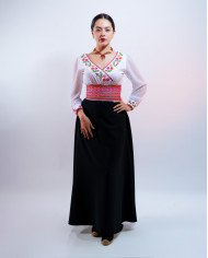 BLUSA WIÑARIK ROJO BORDADO ORLÓN