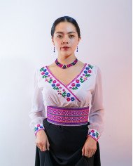 BLUSA WIÑARIK PURUHÁ BORDADO ORLÓN