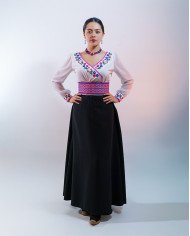 BLUSA WIÑARIK PURUHÁ BORDADO ORLÓN