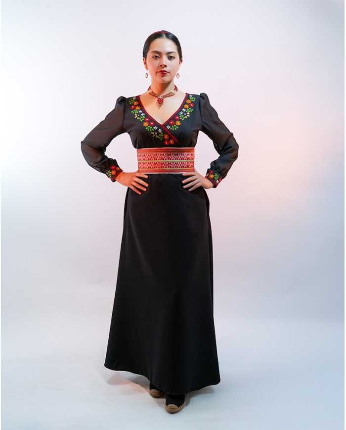 BLUSA WIÑARIK NEGRO BORDADO ORLÓN