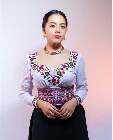 BLUSA KAMANA VINO BORDADO ORLÓN