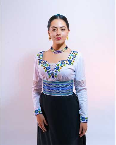 BLUSA KAMANA AZUL BORDADO ORLÓN