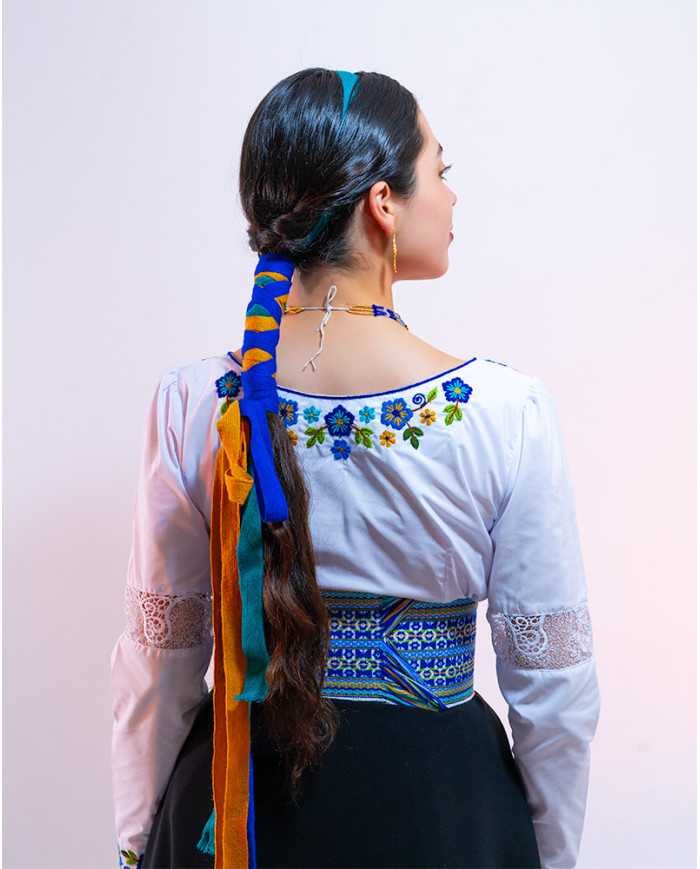 BLUSA KAMANA AZUL BORDADO ORLÓN