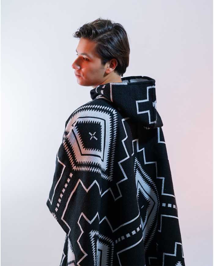 PONCHO UNISEX ARTESANAL GRUESO NEGRO