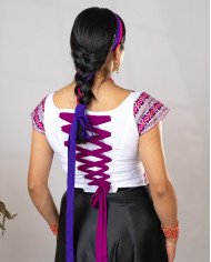 BLUSA PISHIKSISA VINO BORDADO ORLÓN