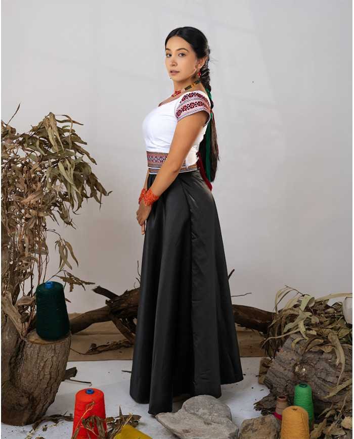 BLUSA PISHIKSISA KAWIÑA BORDADO ORLÓN