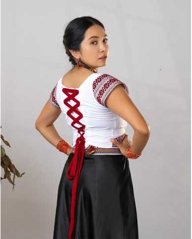 BLUSA PISHIKSISA KAWIÑA BORDADO ORLÓN