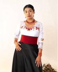 BLUSA ACHIK ROJO BORDADO ORLÓN