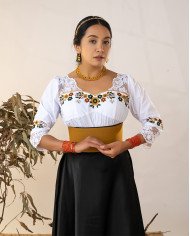 BLUSA ACHIK MOSTAZA BORDADO ORLÓN