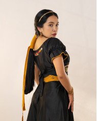 BLUSA KATIK MOSTAZA BORDADO ORLÓN