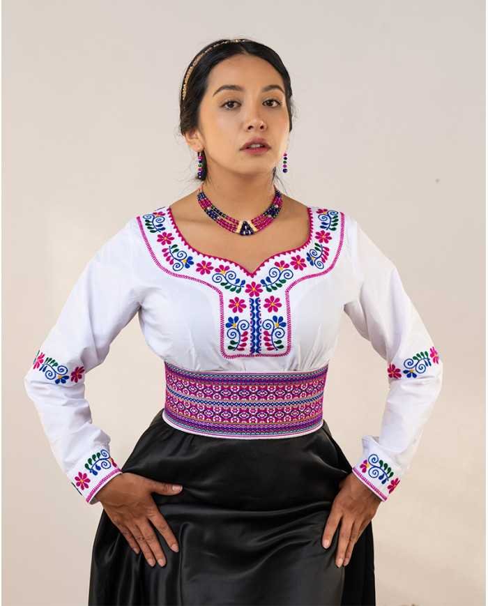 BLUSA RIKCHAY PURUHÁ BORDADO ORLÓN