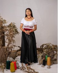 BLUSA KATIK KAWIÑA BORDADO ORLÓN