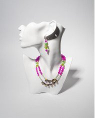 COLLAR Y ARETES PISHIKSISA VINO CRISTALES