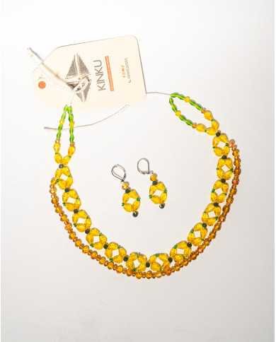 COLLAR Y ARETES ACHIK MOSTAZA CRISTALES