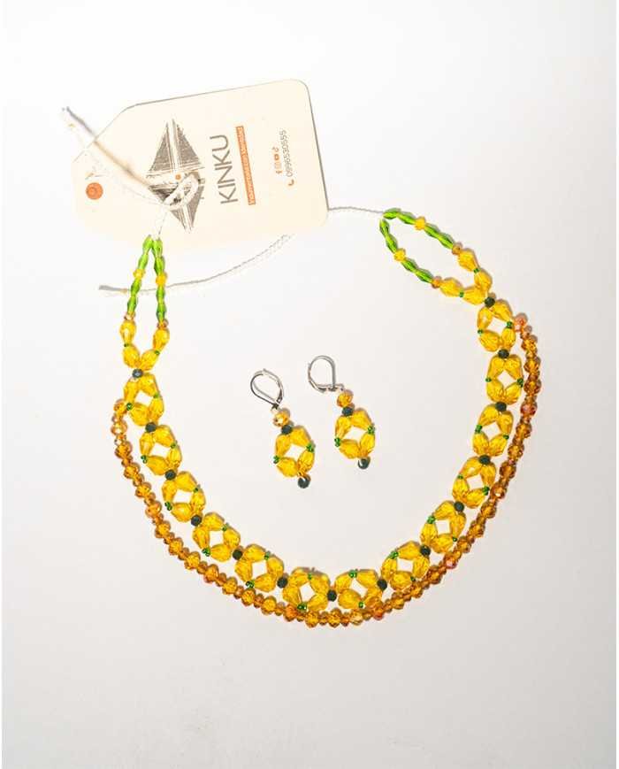 COLLAR Y ARETES ACHIK MOSTAZA CRISTALES