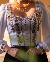 CORSET ÑUSTA DECORADO EN PEDRERIA