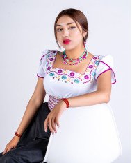 BLUSA KAWSAY BORDADO SEDA