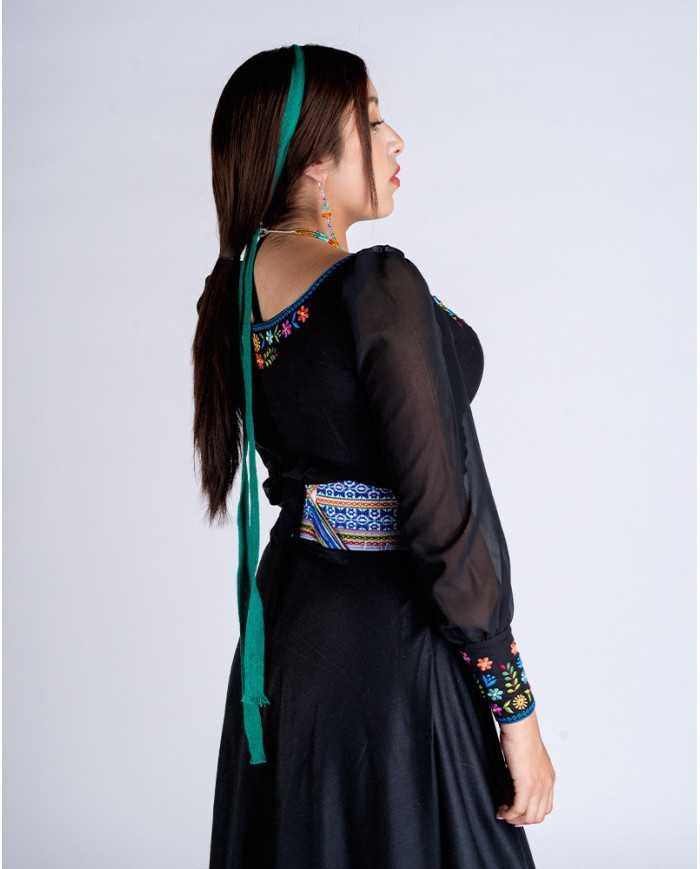 BLUSA INTI AZUL NEGRO BORDADO SEDA