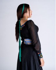 BLUSA INTI AZUL NEGRO BORDADO SEDA