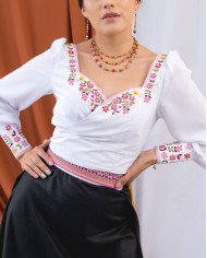 BLUSA INTI ROSA BORDADO SEDA