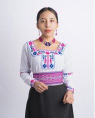 BLUSA KINKUSHKA PURUHÁ BORDADO ORLÓN (L)