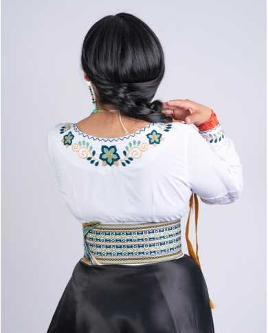 BLUSA PUCHKA PETRÓLEO BORDADO ORLÓN