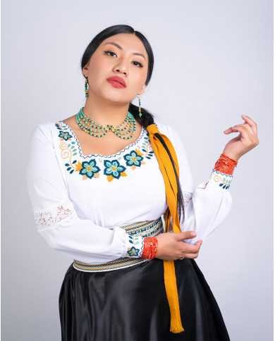 BLUSA PUCHKA PETRÓLEO BORDADO ORLÓN